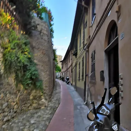 43 Strada Borgo *